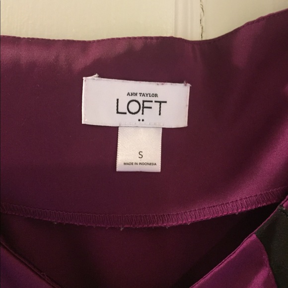 LOFT Purple Ruffle Top - Picture 4 of 4
